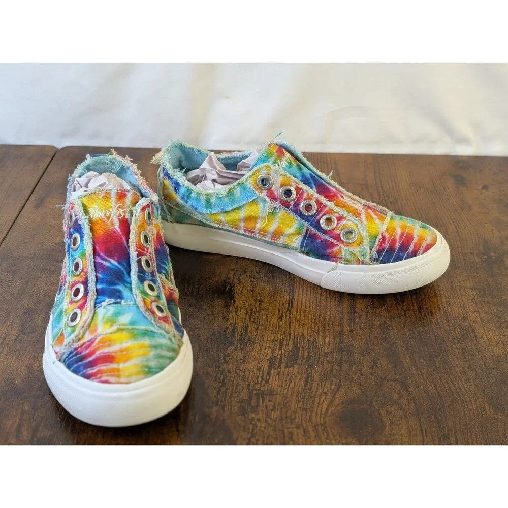 Blowfish Malibu Play Rainbow Tie Dye Slip On Canvas Sneakers Size 2